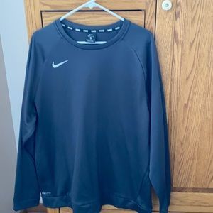 Men’s Nike shirt